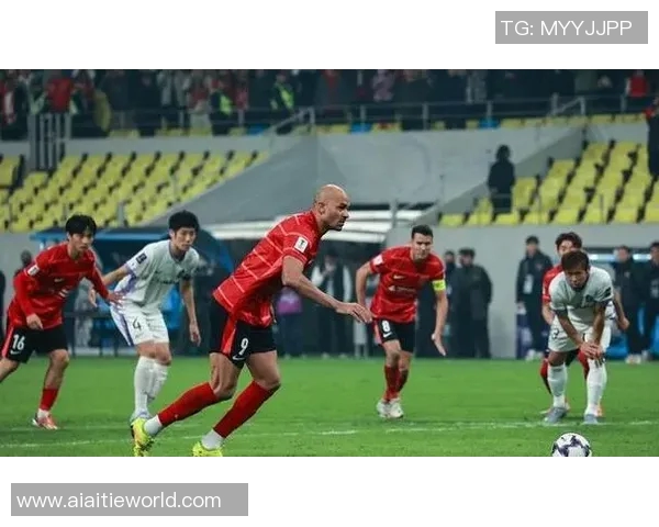 亚冠精英联赛精彩瞬间瓦科助攻助力球队争夺荣耀 亚冠精英联赛精彩瞬间瓦科助攻助力球队争夺荣耀